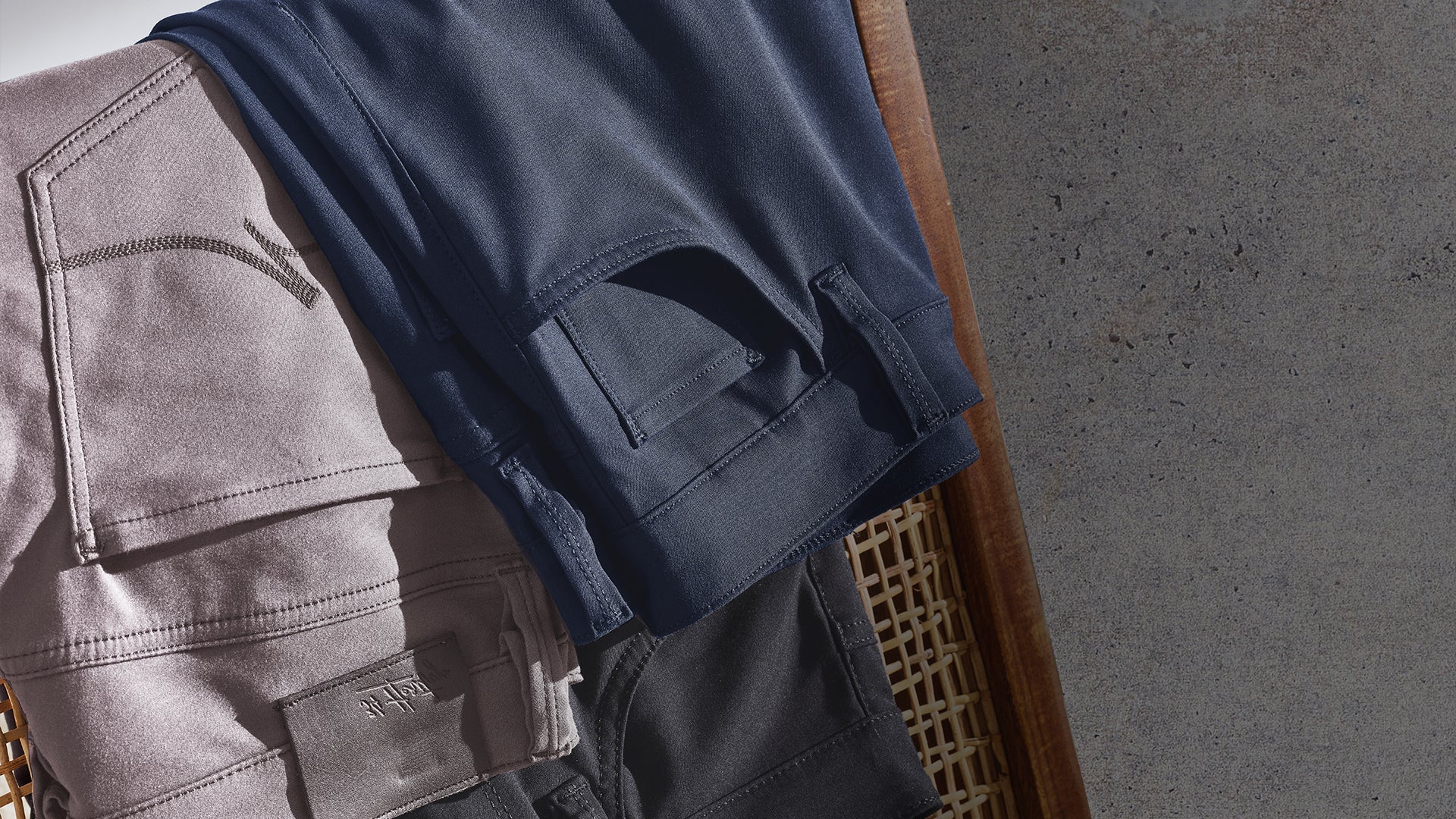 Three Features of the Best Travel Pants for Men