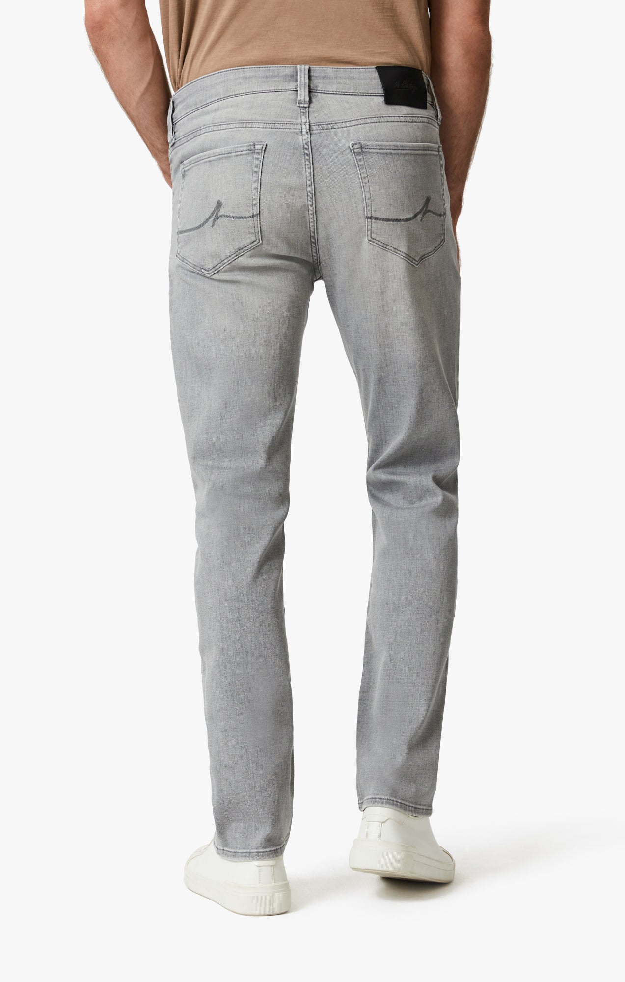 Courage Straight Leg Jeans In Light Grey Urban