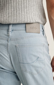 Charisma Relaxed Straight Jeans In Bleach Kona