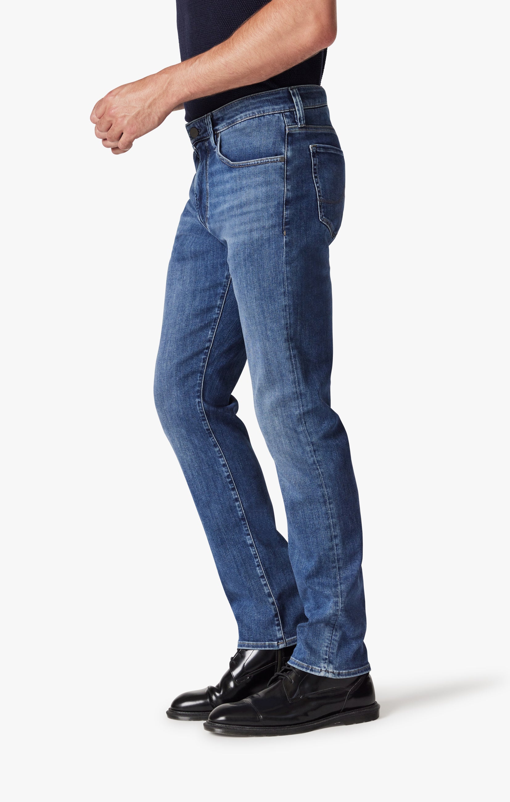 Courage Straight Leg Jeans In Mid Brushed Refined Image 4