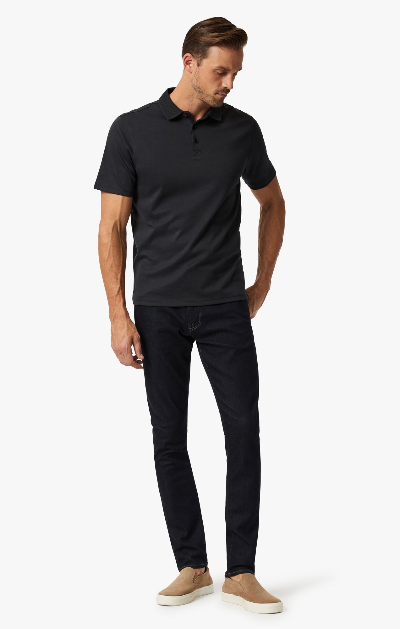 Polo T-Shirt In Black Image 4