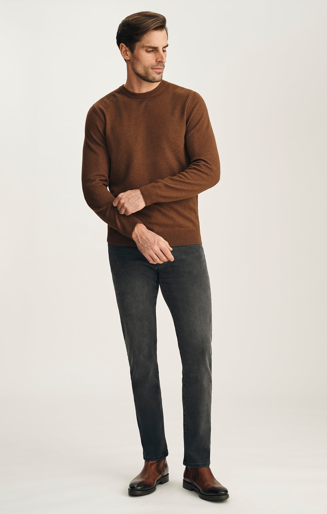 Cashmere Crew Neck Sweater In Coffee