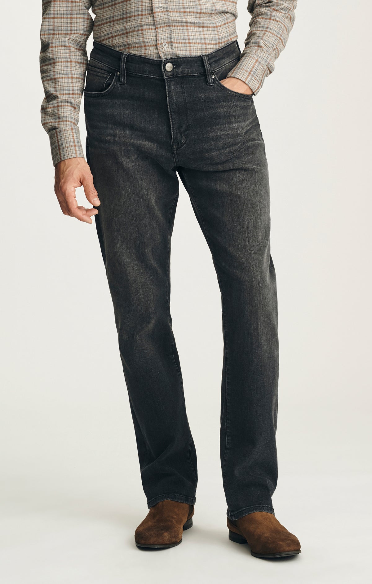 Camino Relaxed Straight Jeans in Smoke Vintage