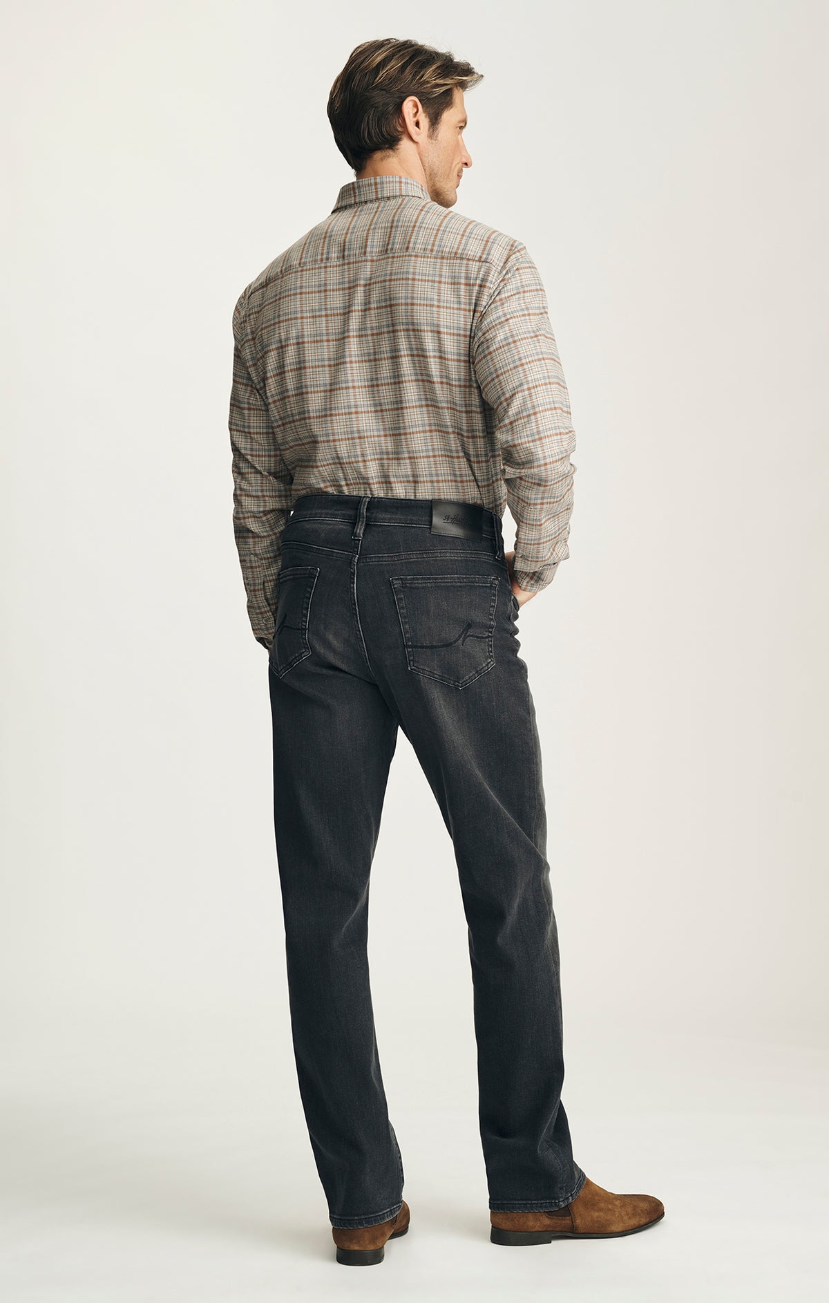 Camino Relaxed Straight Jeans in Smoke Vintage