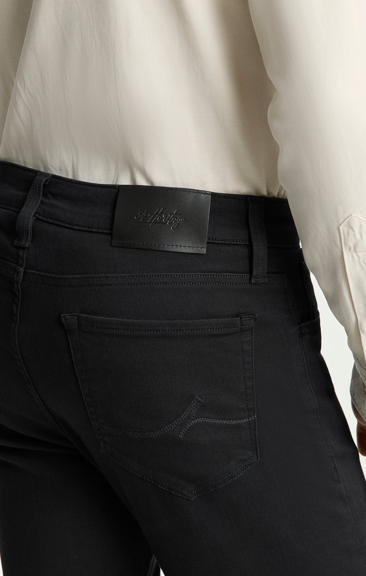 Courage Straight Leg Jeans In Black Urban