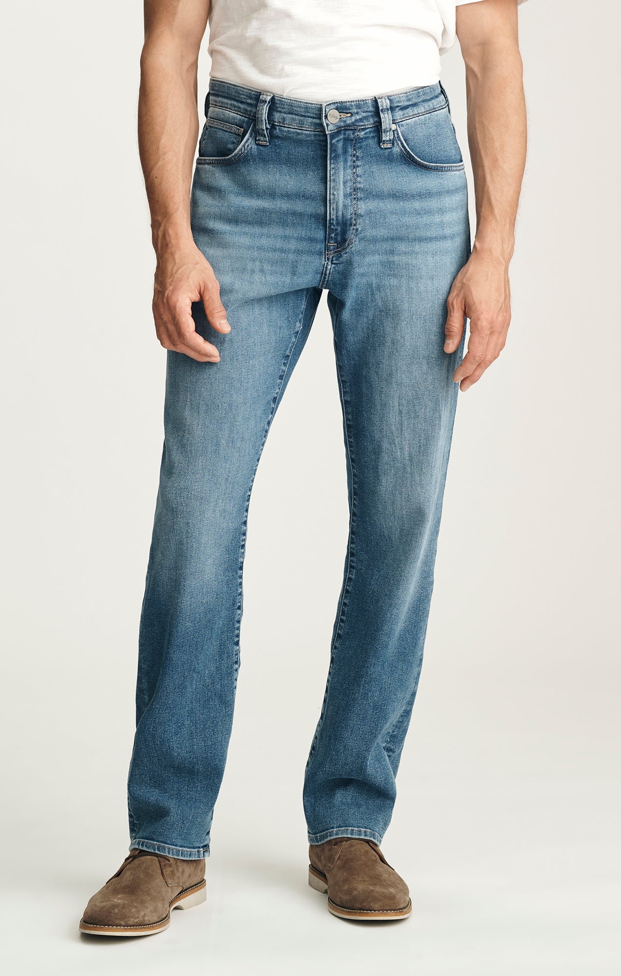 Courage Straight Leg Jeans in Light Foggy Aerodenim