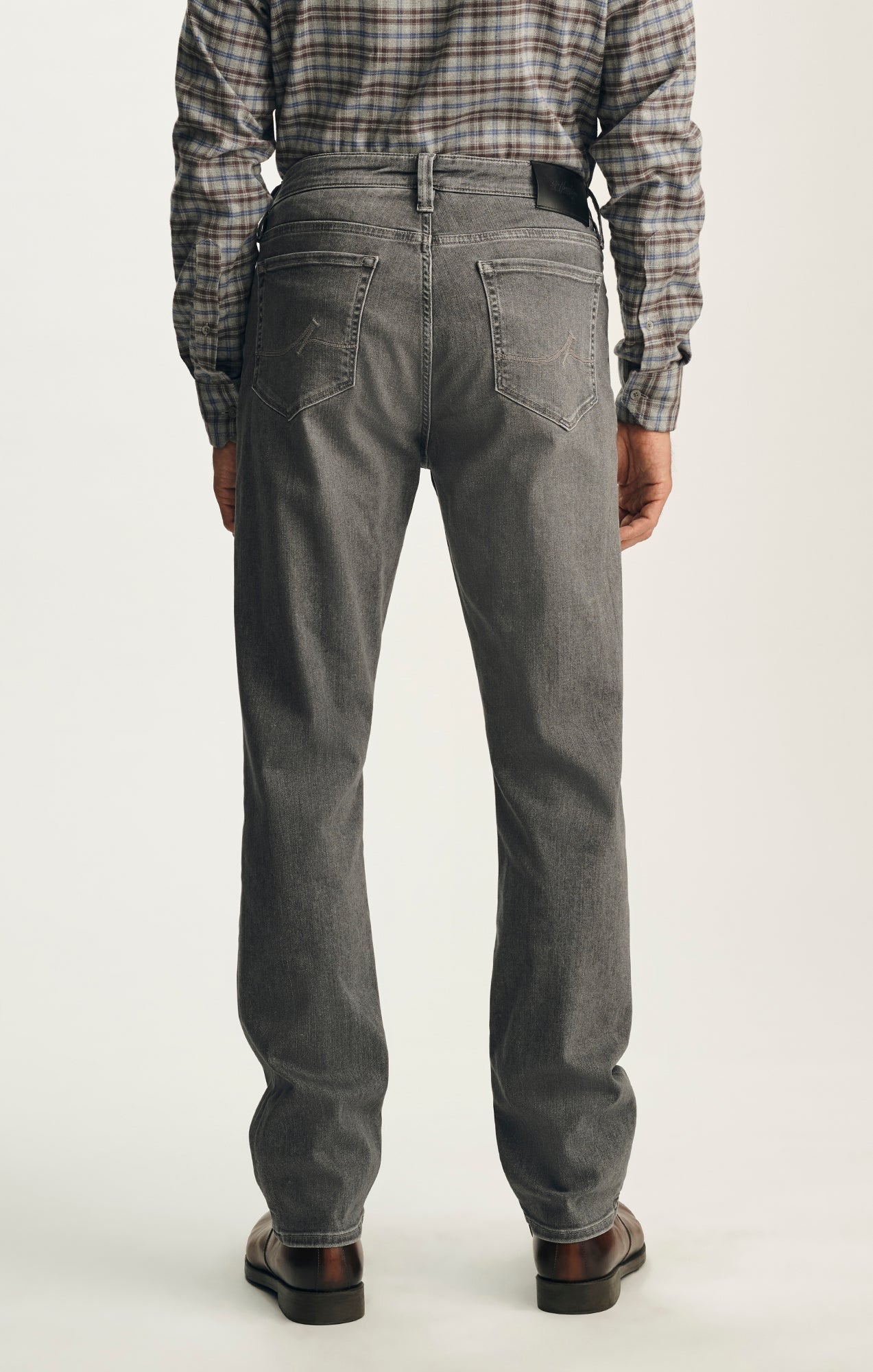 Courage Straight Leg Jeans in Light Smoke Brushed Urban