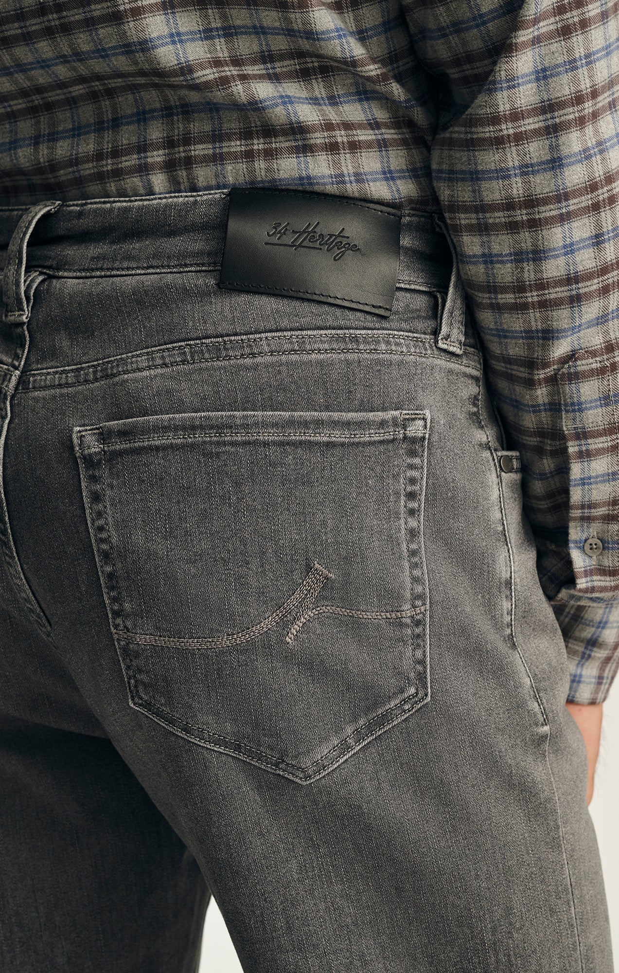Courage Straight Leg Jeans in Light Smoke Brushed Urban