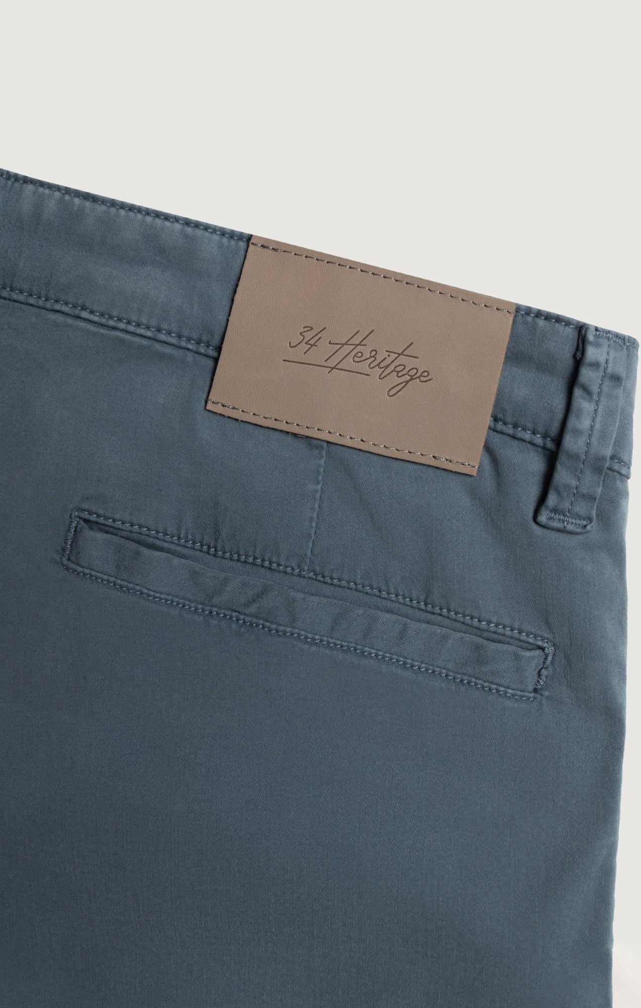 Arizona Slim Shorts In Flint Stone Twill