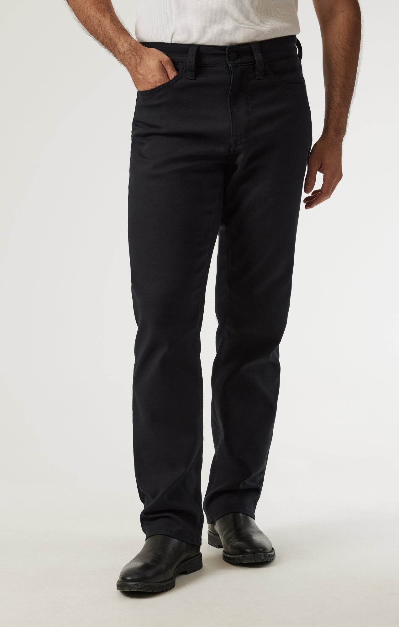 Charisma Relaxed Straight Pants in Black High Flyer