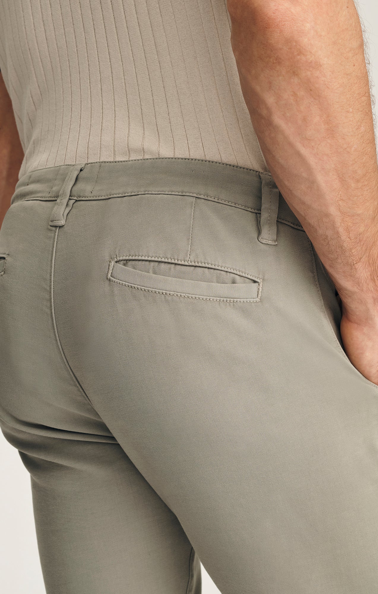 Verona Straight Leg Chino Pants In Dove High Flyer