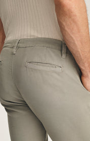 Verona Straight Leg Chino Pants In Dove High Flyer