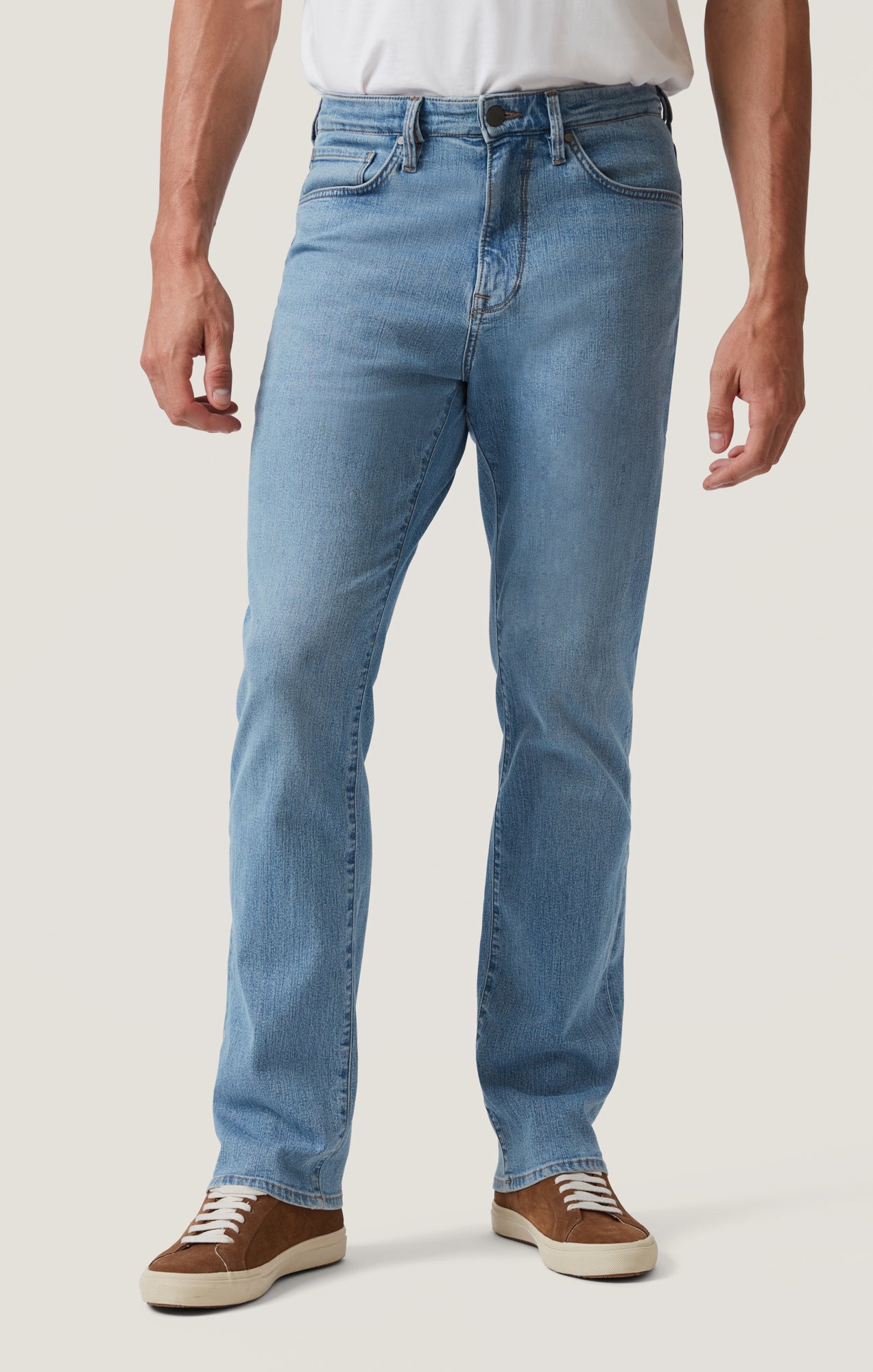 Charisma Relaxed Straight Jeans In Light Comfort