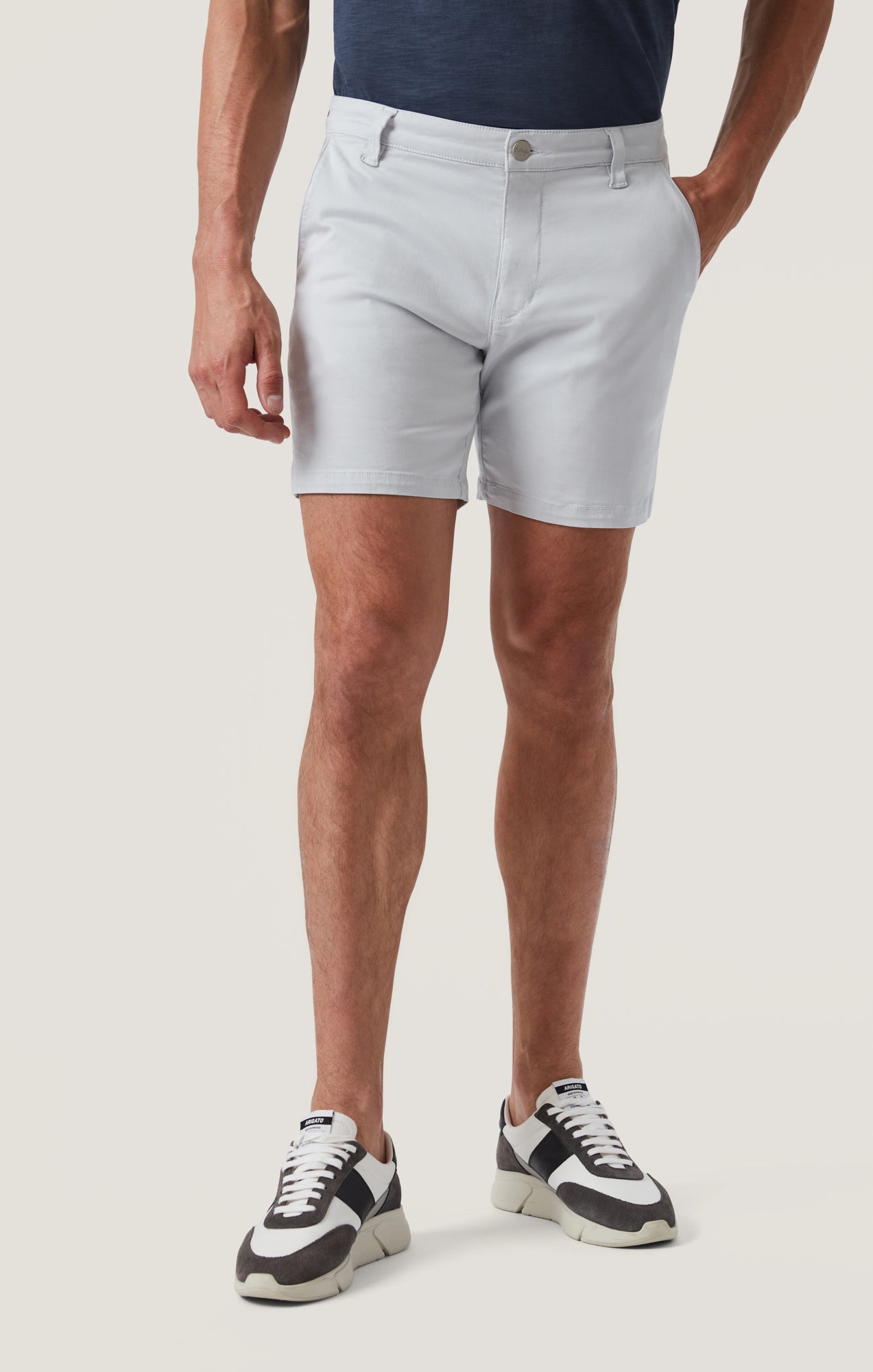 Hampton Shorts in Stone Twill