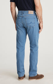 Camino Relaxed Straight Jeans in Cloud Blue Urban