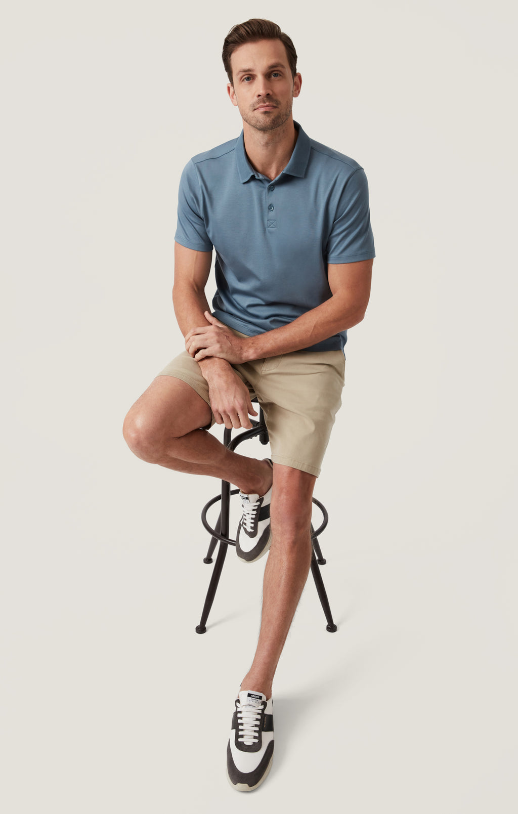 Arizona Shorts in Basil Twill