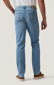 Charisma Relaxed Straight Jeans In Light Comfort