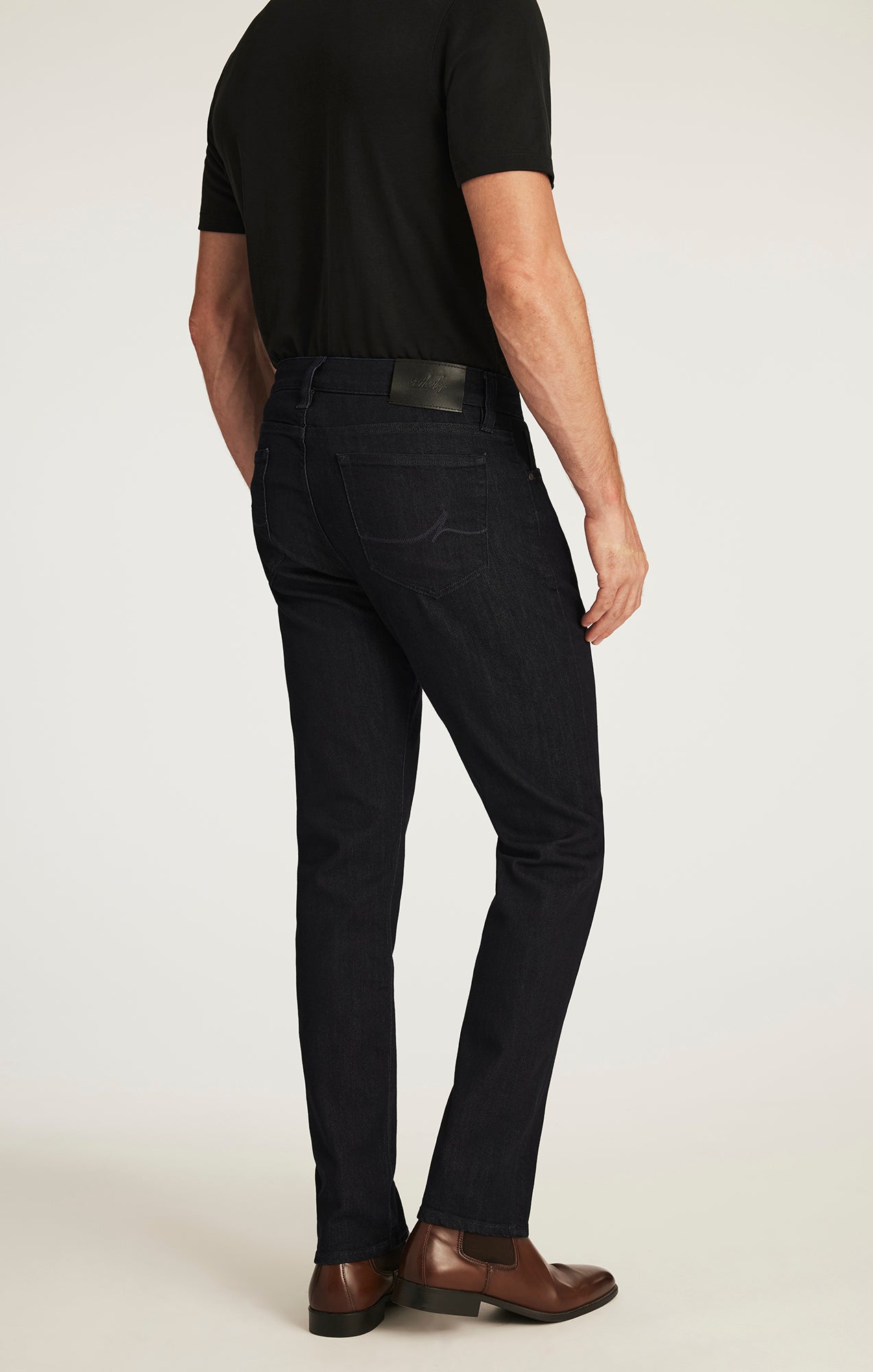 Courage Straight Leg Jeans in Rinse Aerodenim