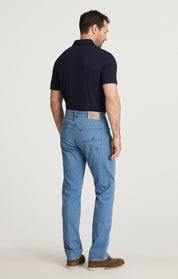 Camino Relaxed Straight Jeans in Cloud Blue Urban