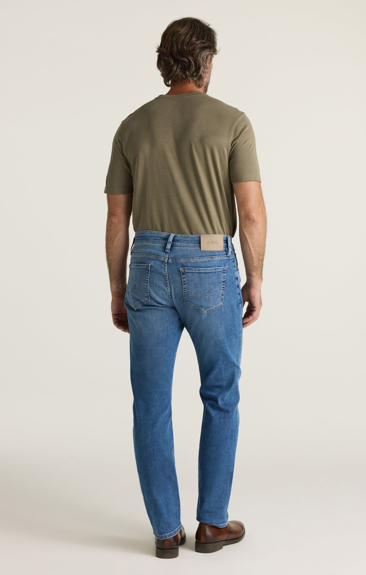 Courage Straight Leg Jeans in Light Brushed Aerodenim