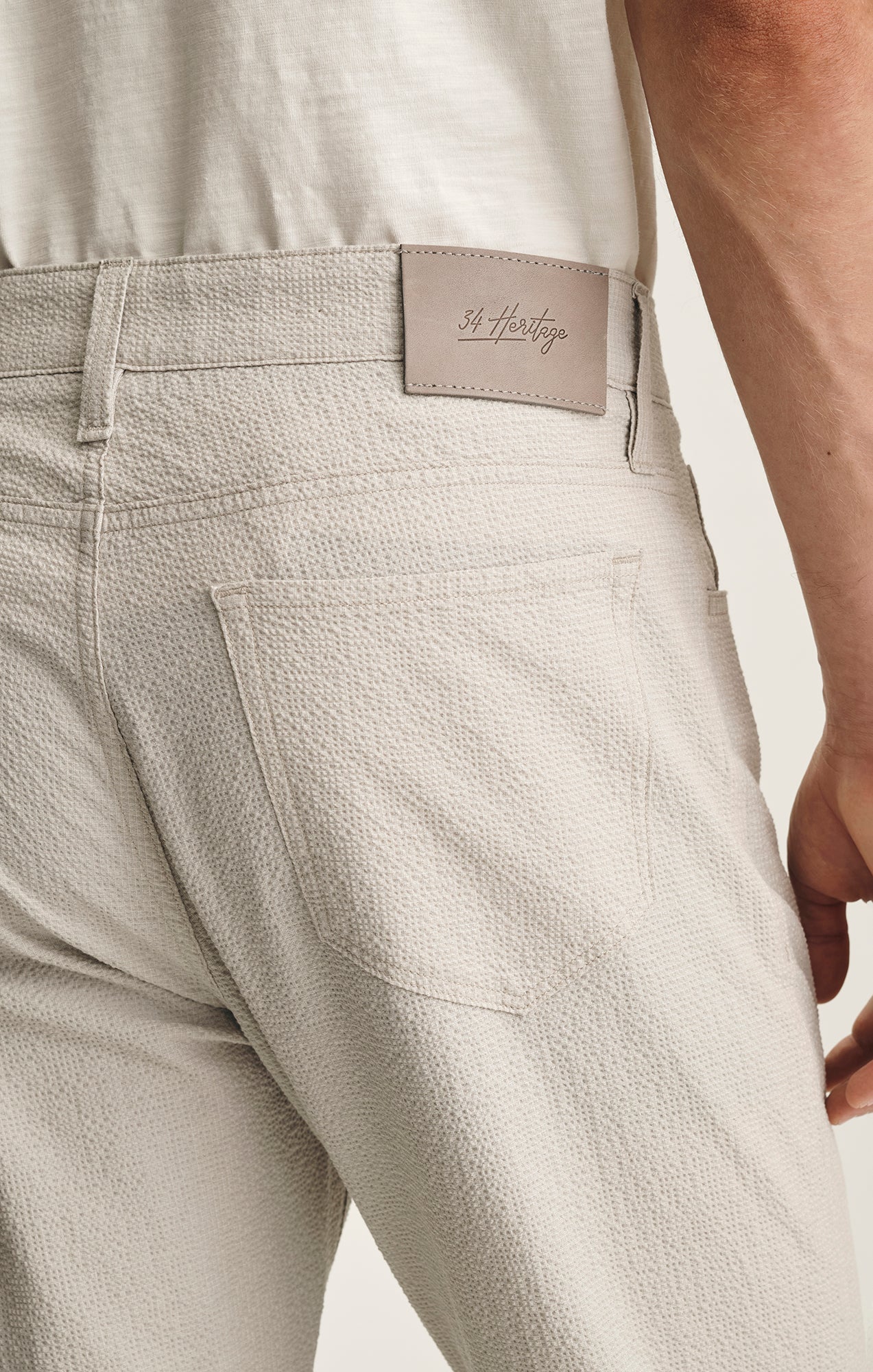 Courage Straight Leg Pants In Stone Seersucker