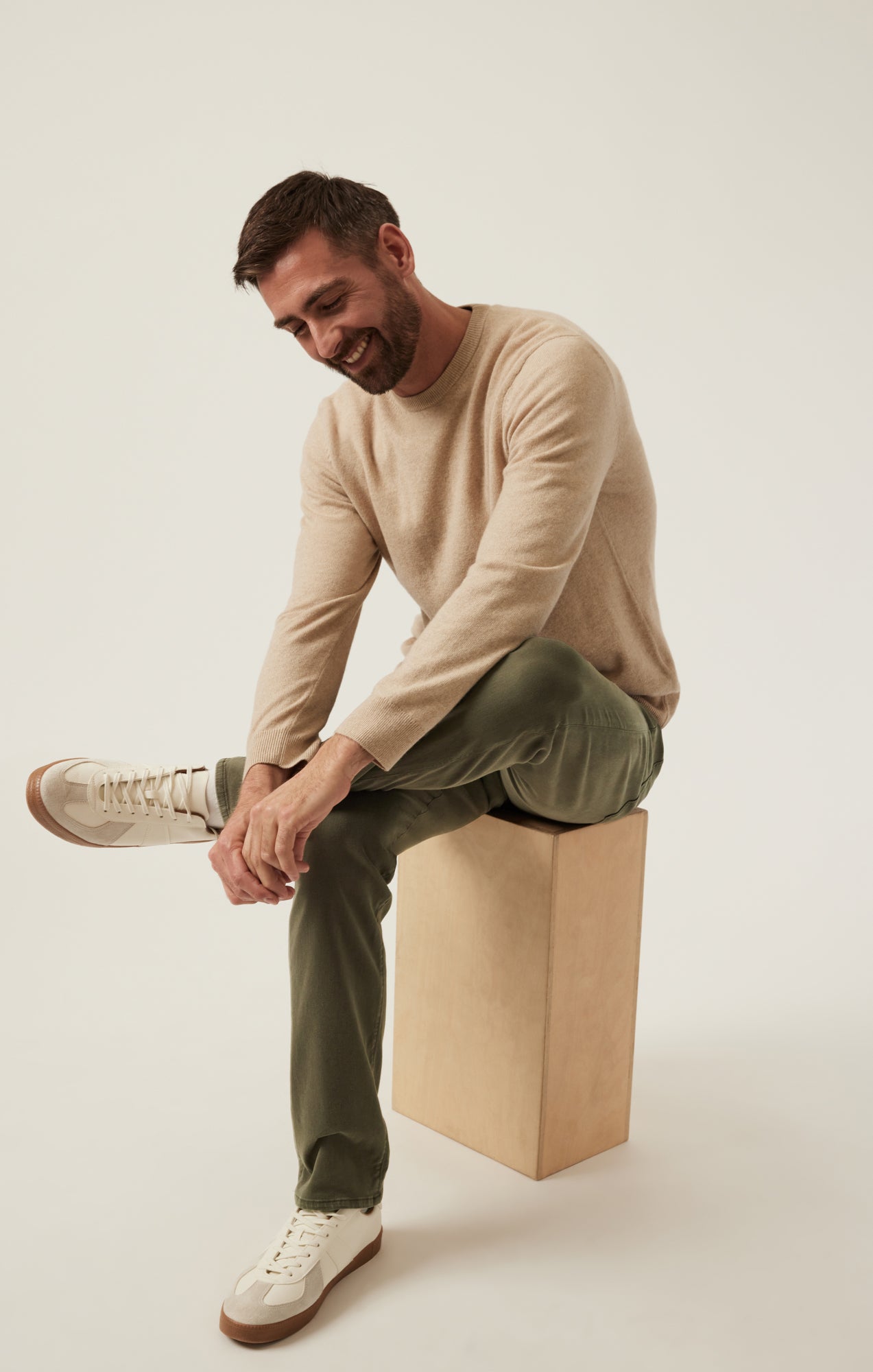 Charisma Relaxed Straight Pants in Dark Olive Twill