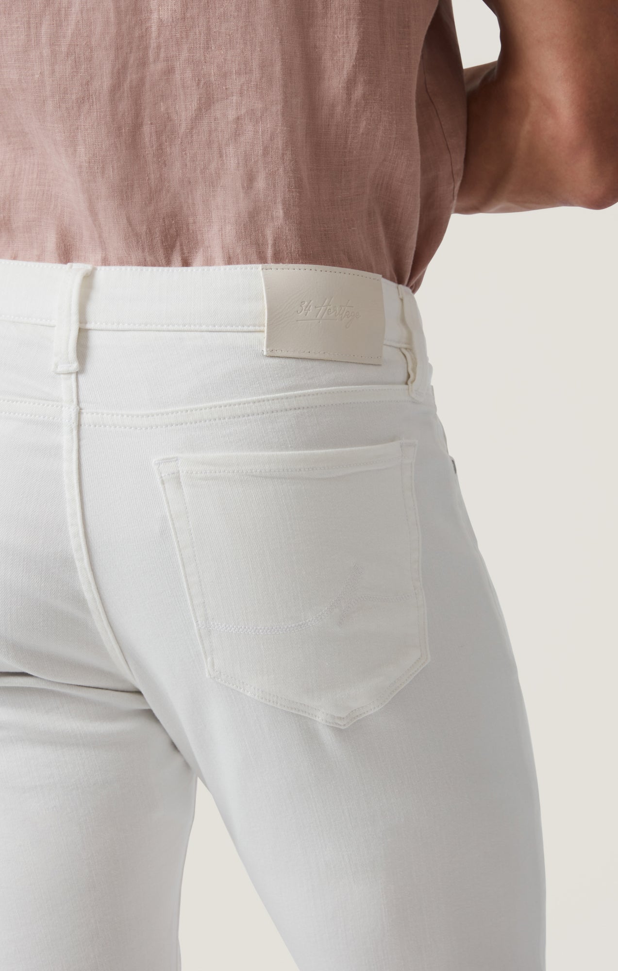 Courage Straight Leg Jeans in White Urban