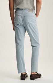 Charisma Relaxed Straight Jeans In Bleach Kona