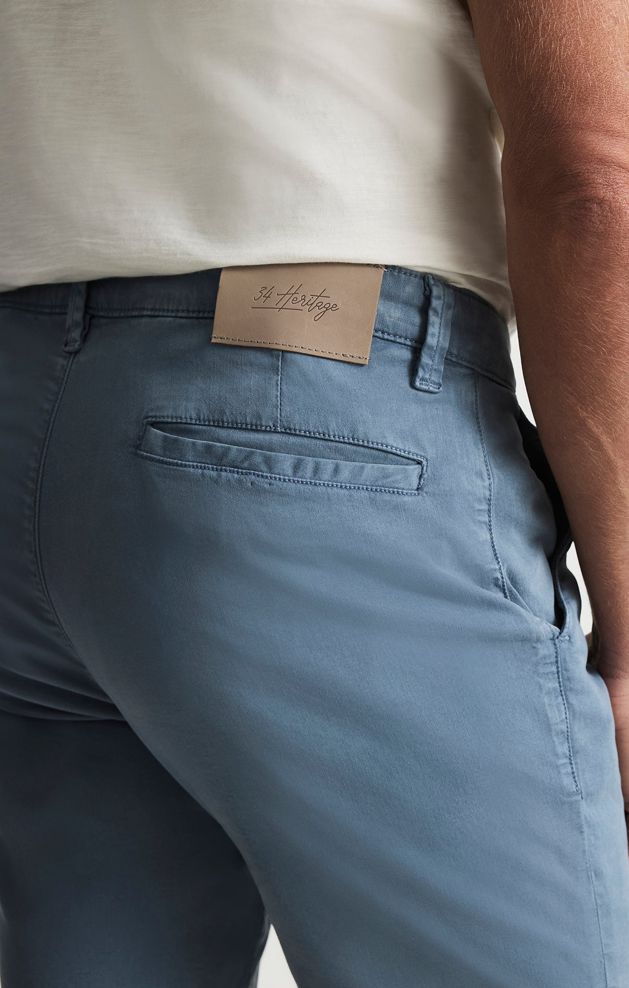 Arizona Slim Shorts In Flint Stone Twill