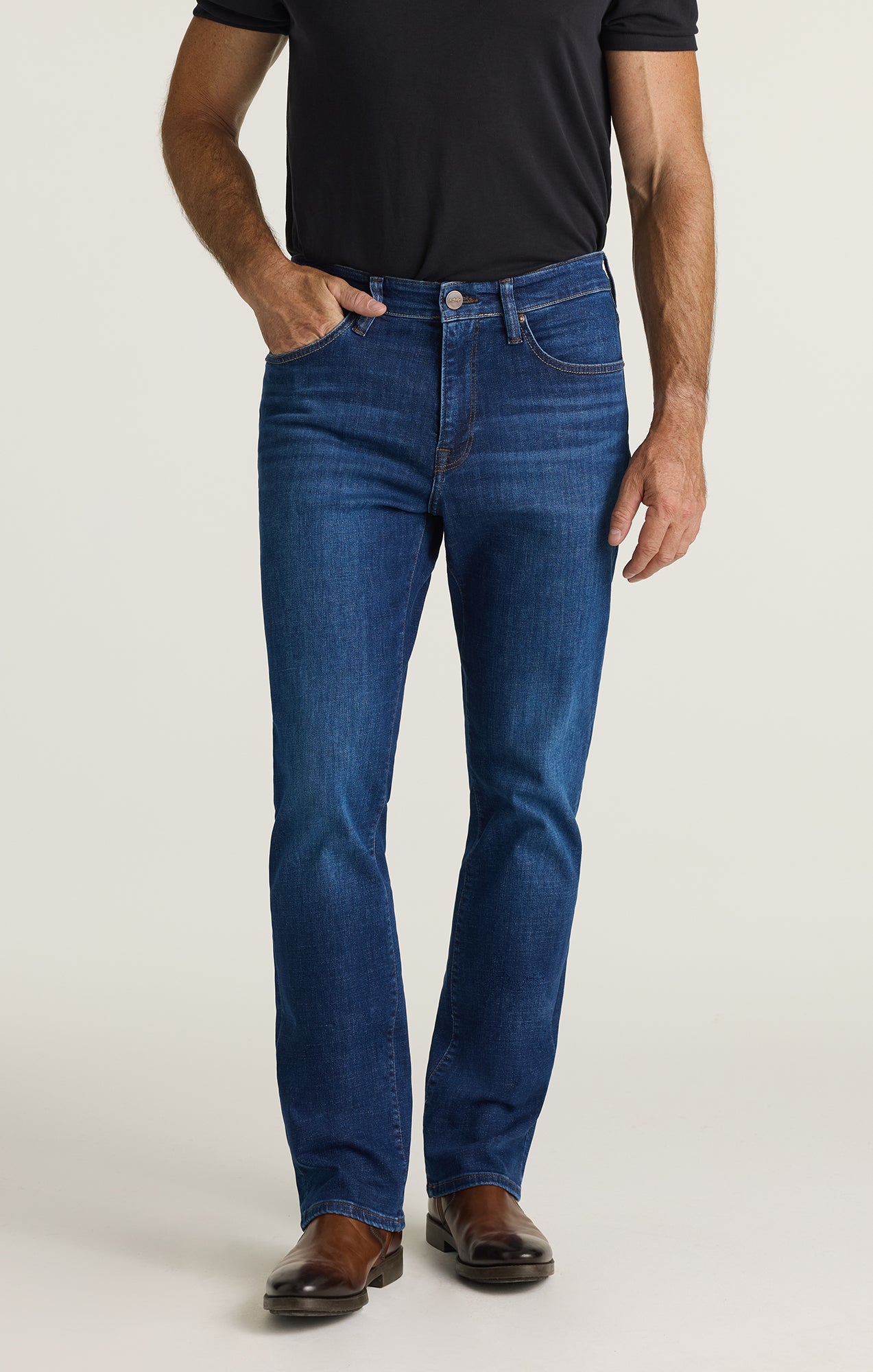 Cash Bootcut Jeans in Dark Brushed Vintage