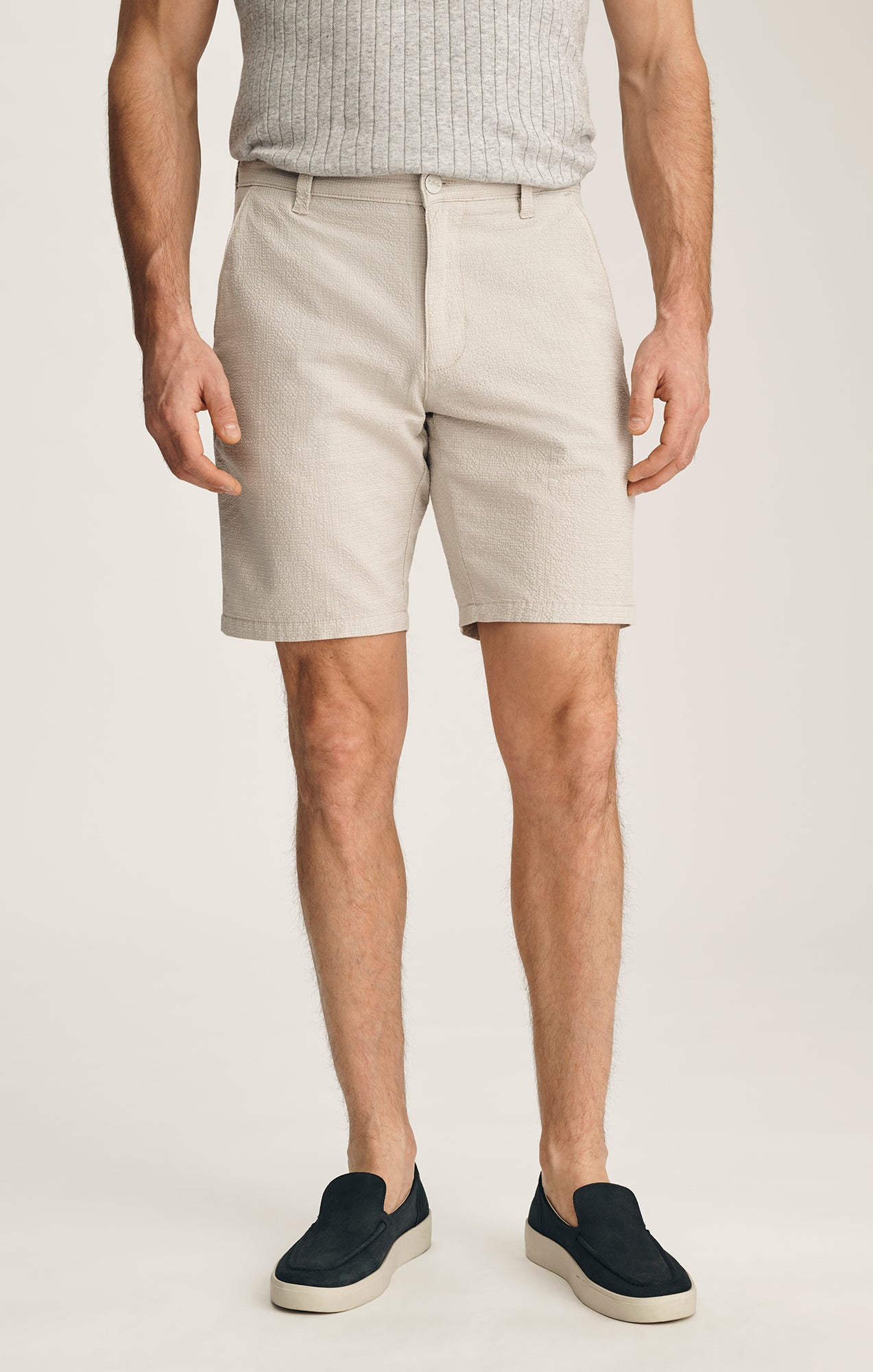 Arizona Slim Shorts In Stone Seersucker