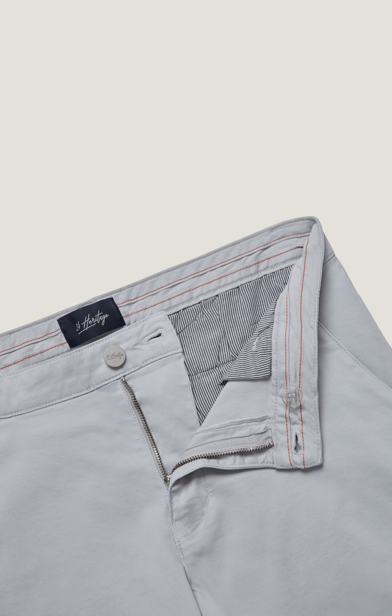 Hampton Shorts in Stone Twill