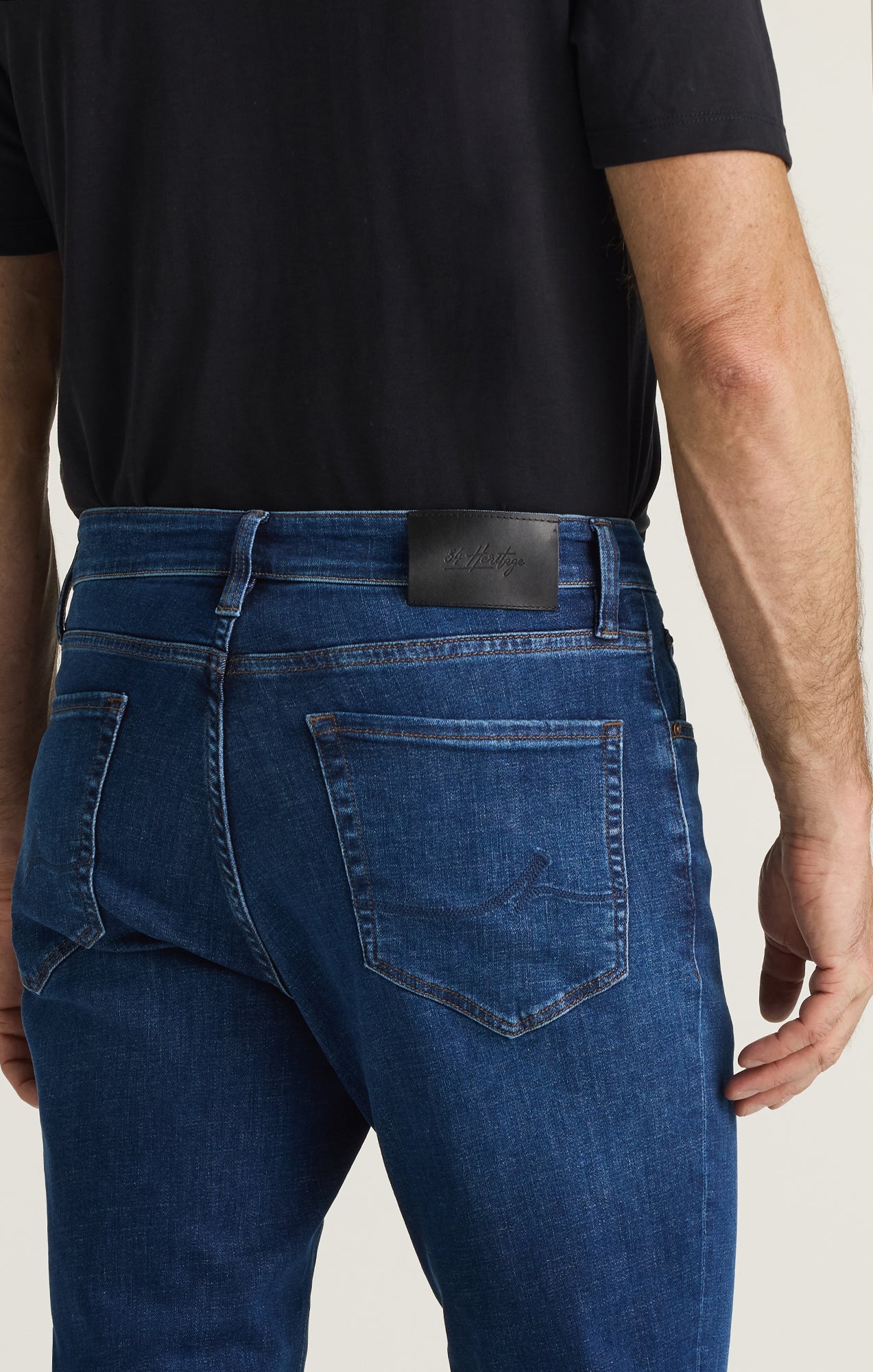 Cash Bootcut Jeans in Dark Brushed Vintage