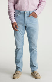Courage Straight Leg Jeans In Bleach Kona
