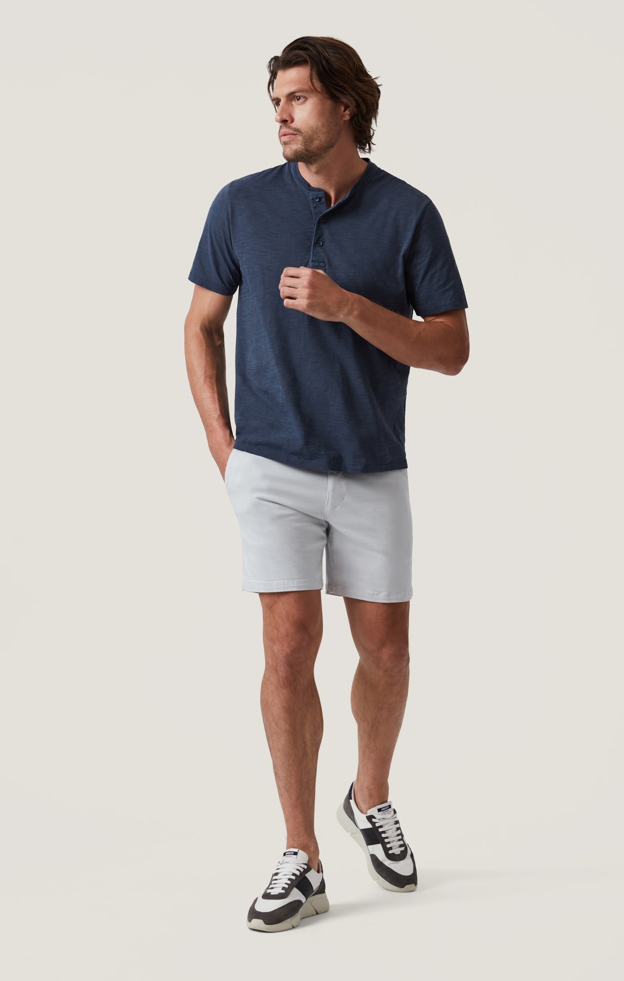 Hampton Shorts in Stone Twill