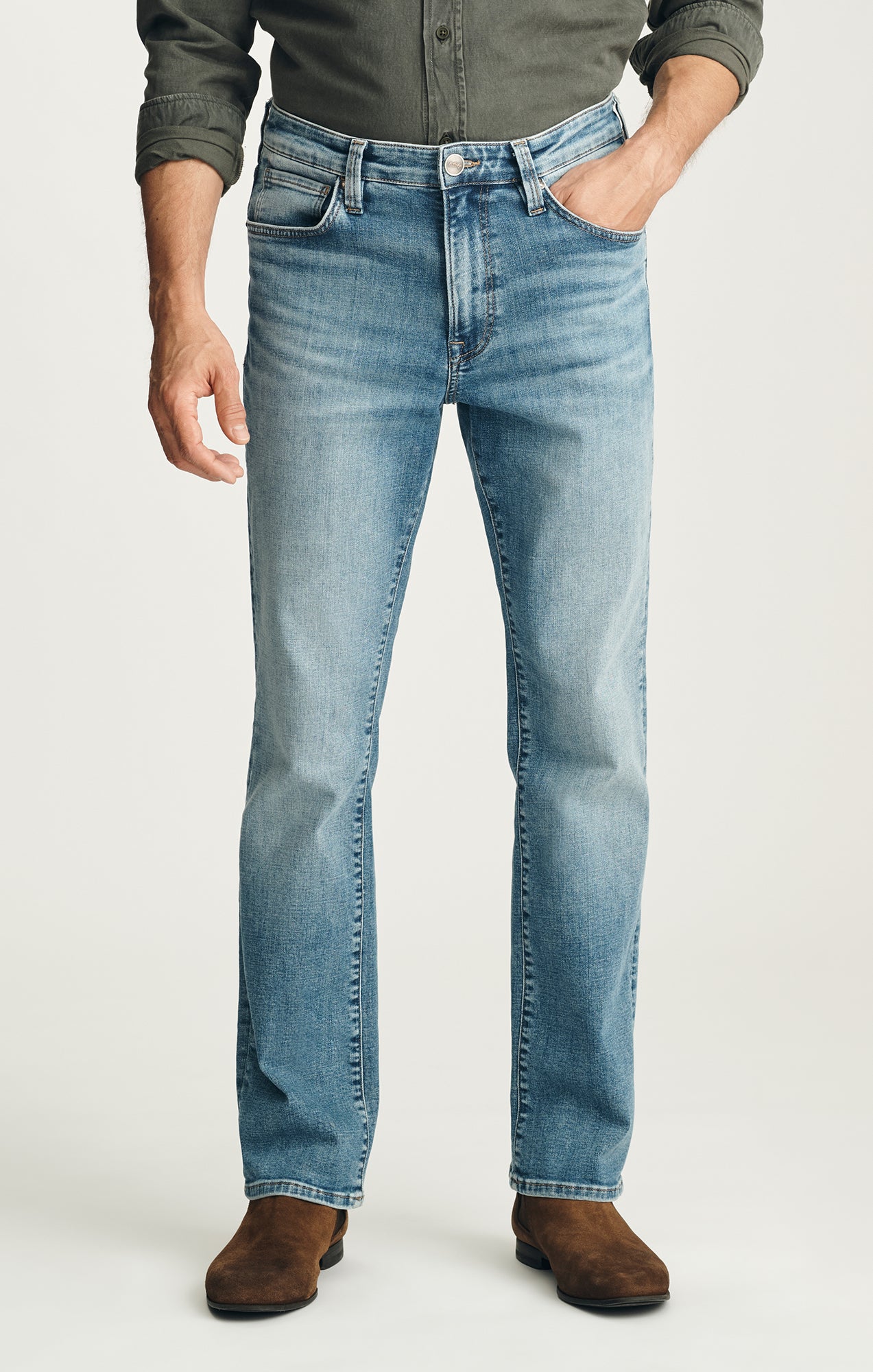 Cash Bootcut Jeans In Light Brushed Vintage