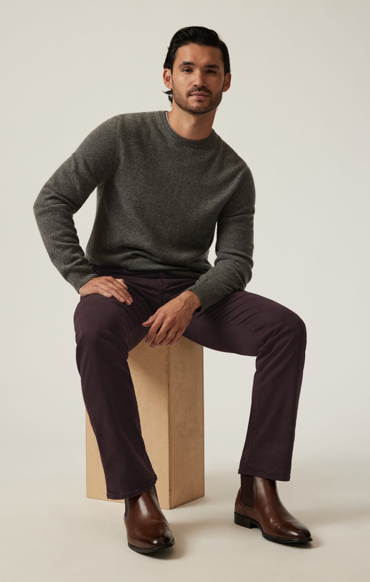 Charisma Relaxed Straight Pants in Burgundy Twill