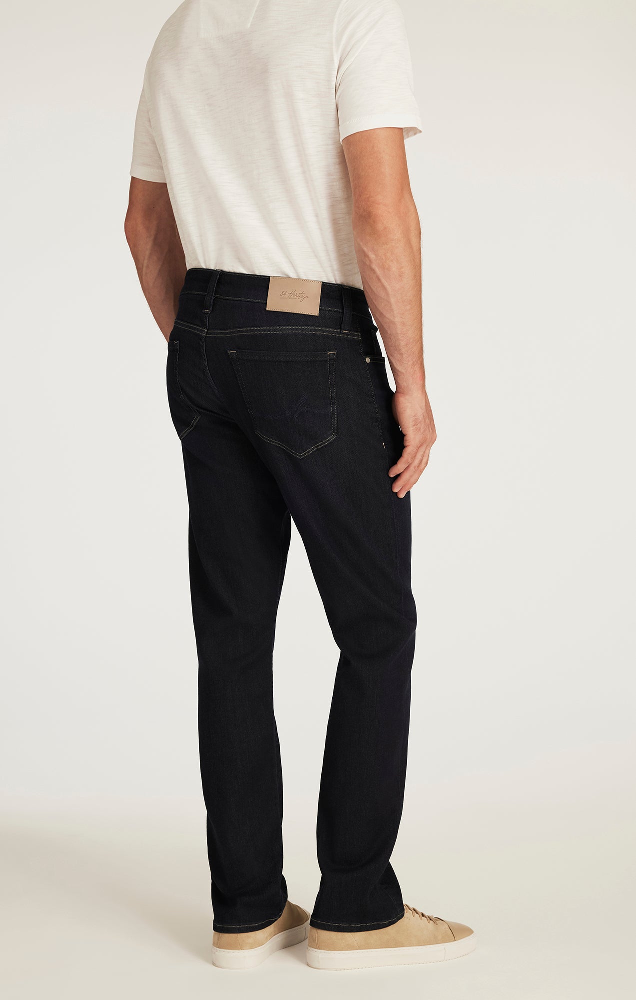 Camino Relaxed Straight Jeans in Deep Urban