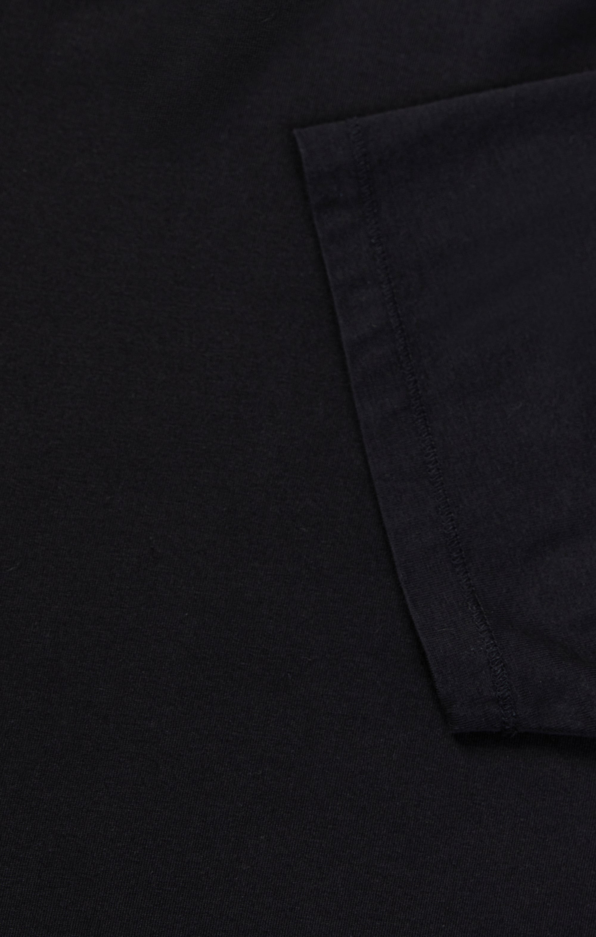 34 Heritage Men's Deconstructed V-Neck T-Shirt in Black