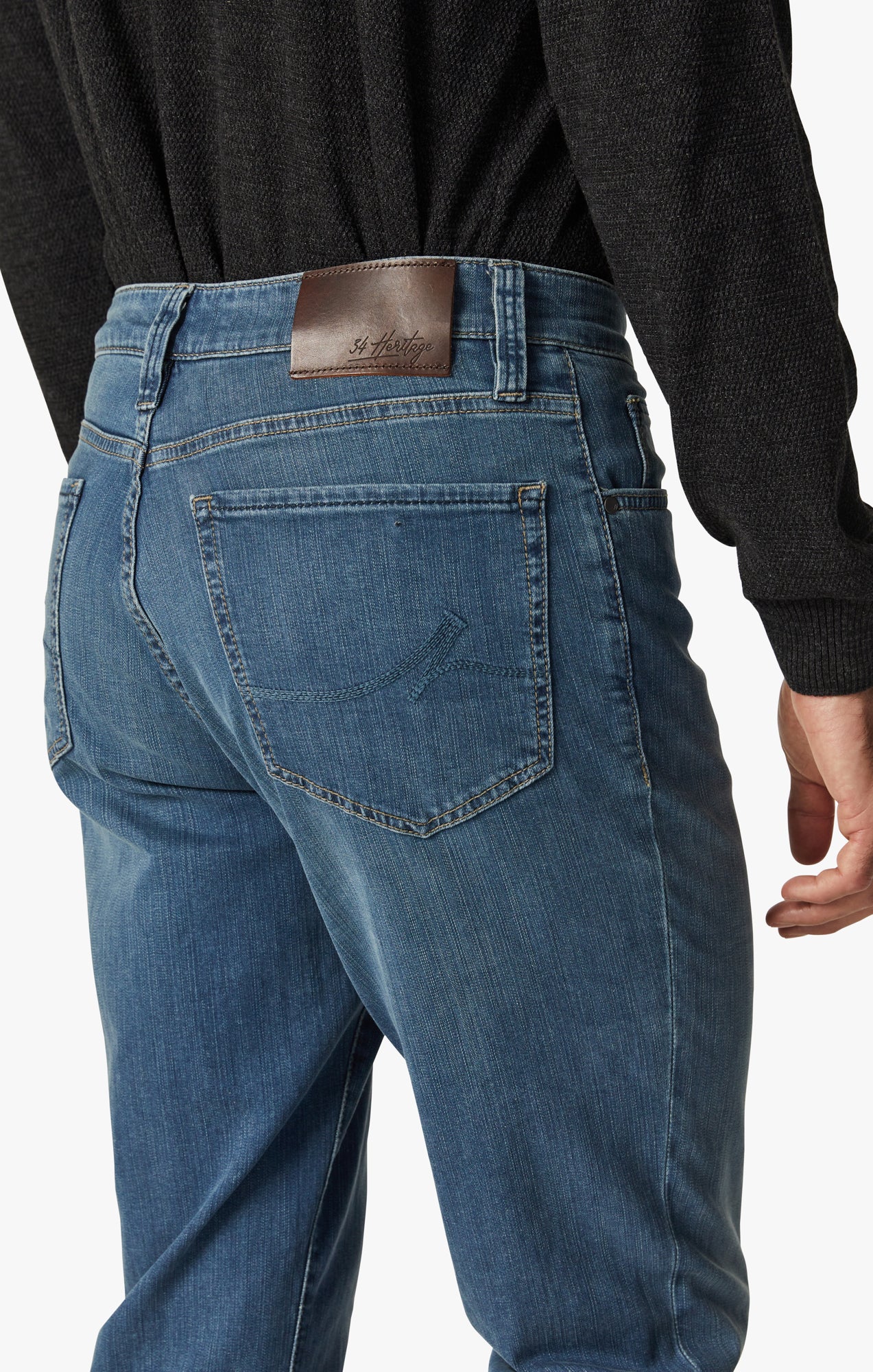 Charisma Relaxed Straight Jeans In Mid Soft