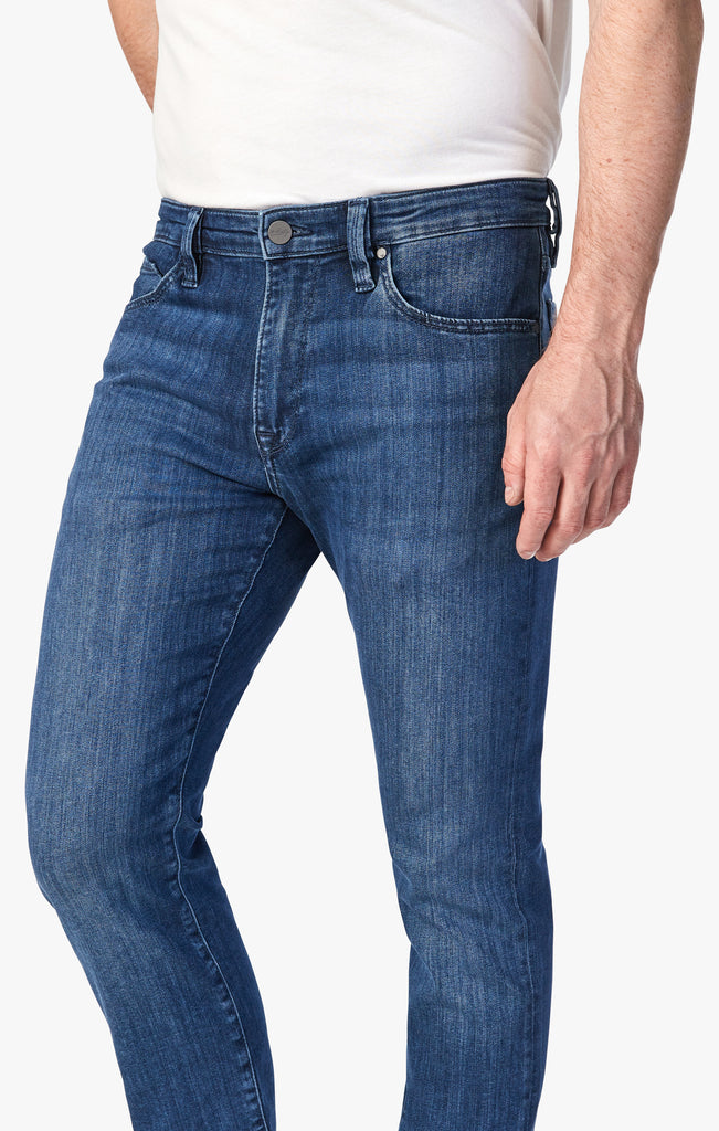 Cool Tapered Leg Jeans in Mid Urban