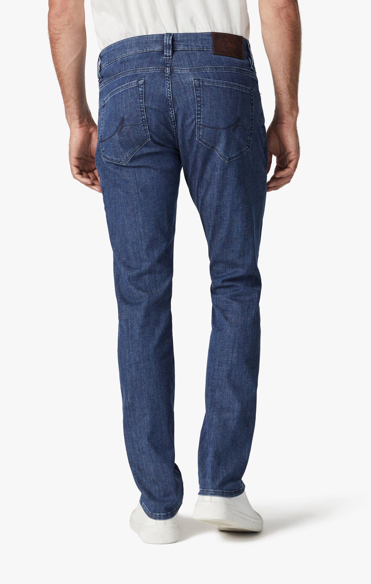 Courage Straight Leg Jeans In Mid Kona